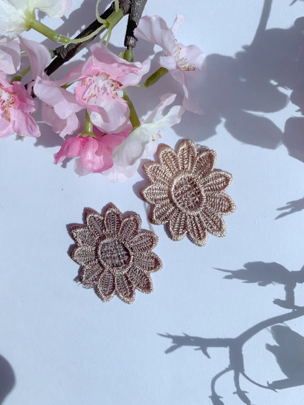 Brown crochet flower 4 pack