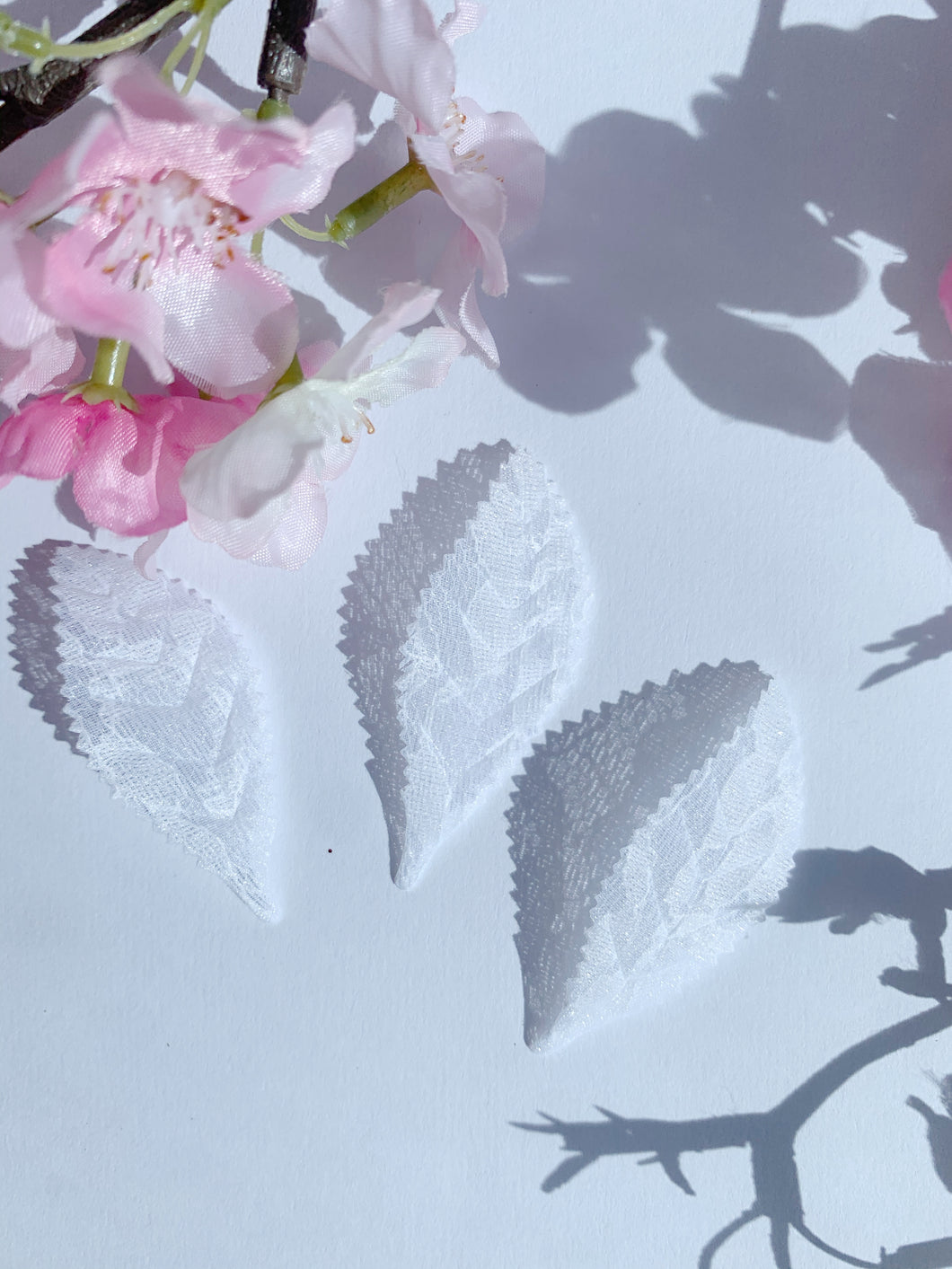 White lace flowers 10 pack