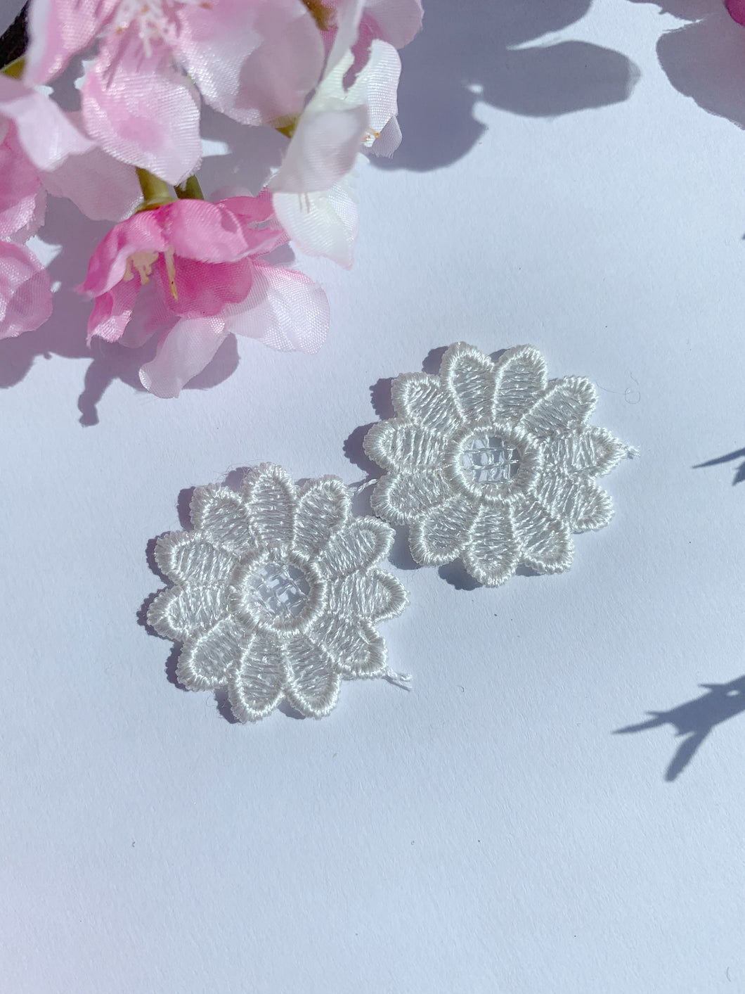 White lace crochet flower 2 pack