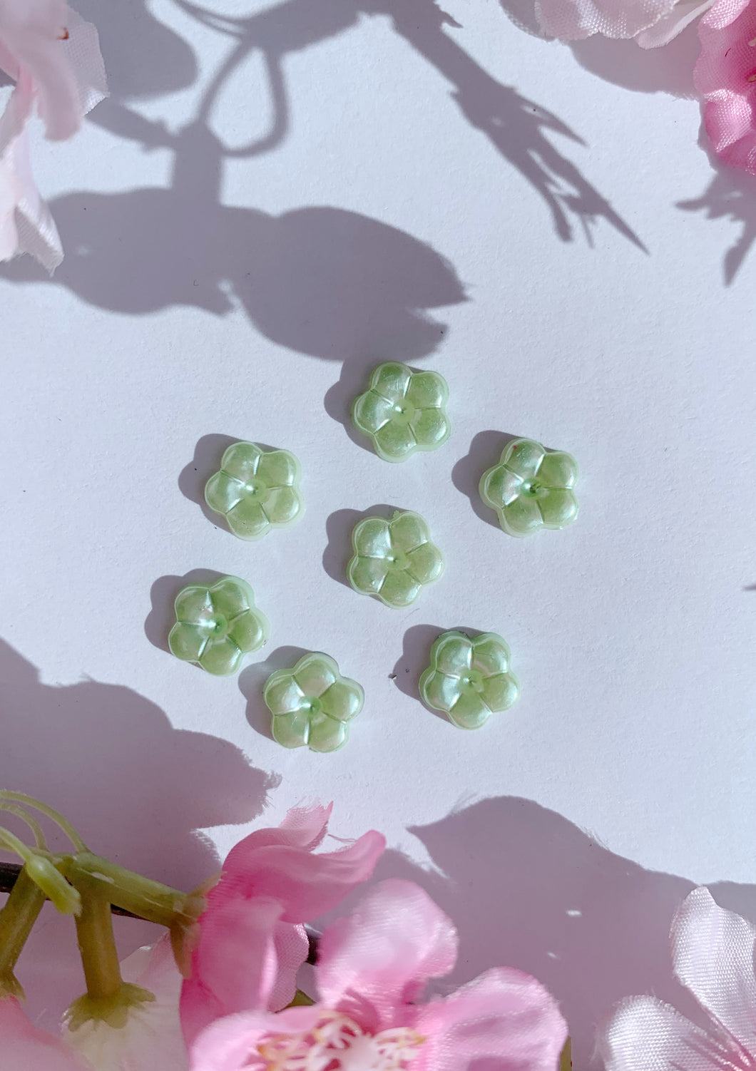 Green pearl flower 32 pack