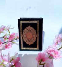 Load image into Gallery viewer, Small leather Quran black or maroon
