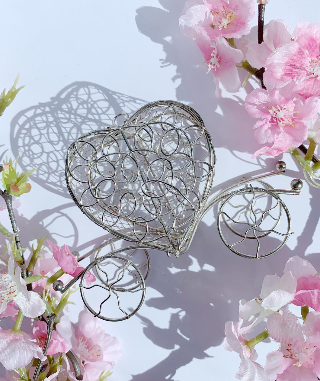 Silver heart metal carriage