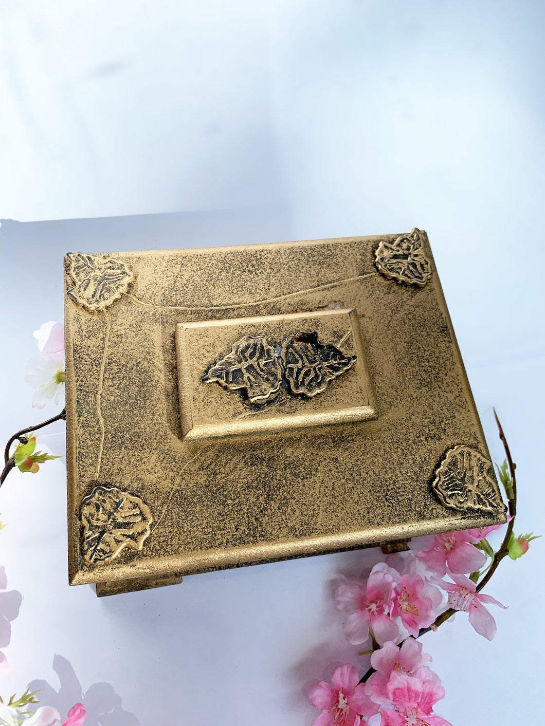 Bronze / gold Quran box