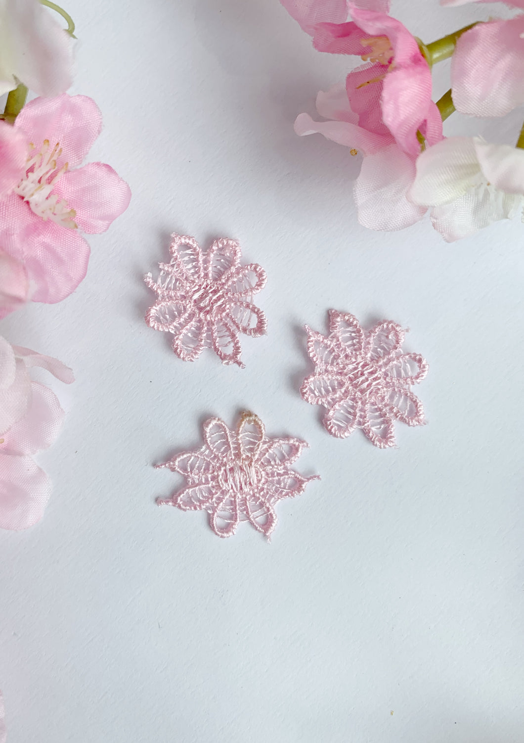 Pink crochet flower 3 pack